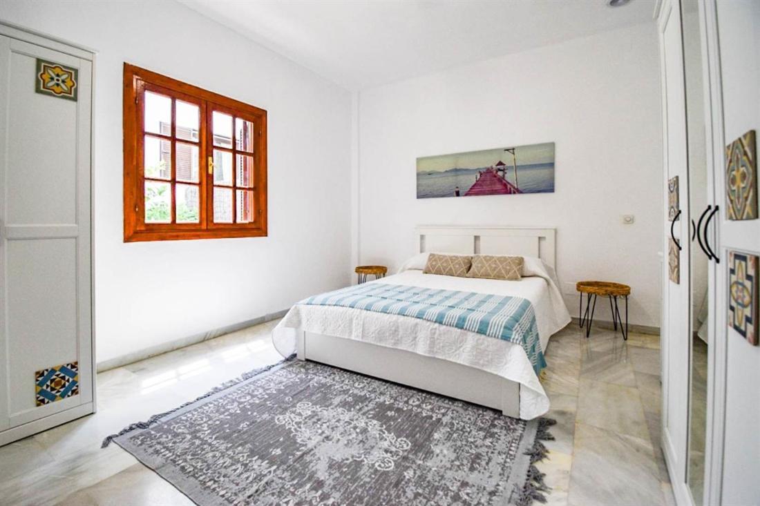 Villa Bahia Azul エステポナ エクステリア 写真